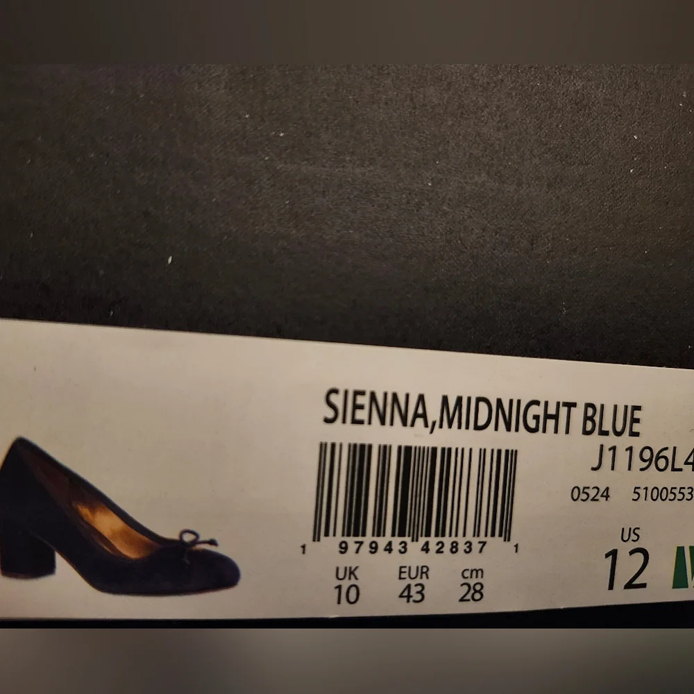 Naturalizer Navy Suede Block Heel Pumps - Picture 6 of 6
